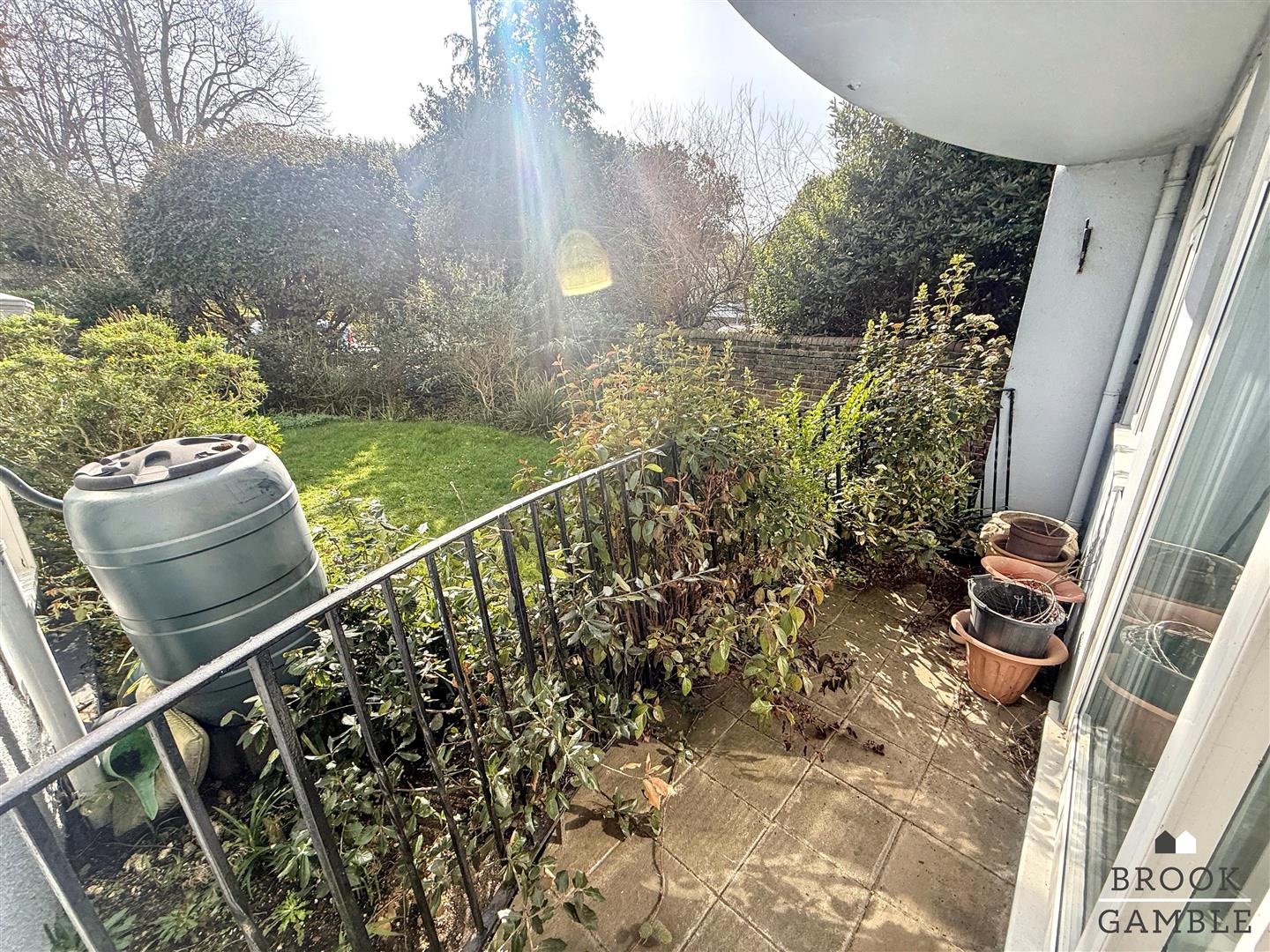 1 Bedroom Apartment. Trinity Trees in Eastbourne, East Sussex 3